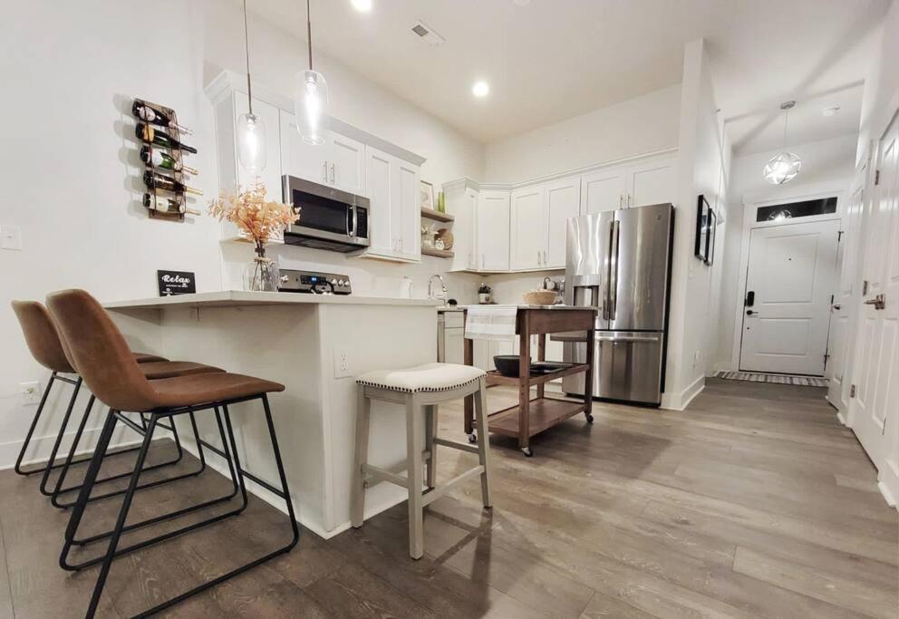 Apartamento New Stylish Getaway- 5 Mil To Uptown/3 Smart Tvs! Charlotte Exterior foto