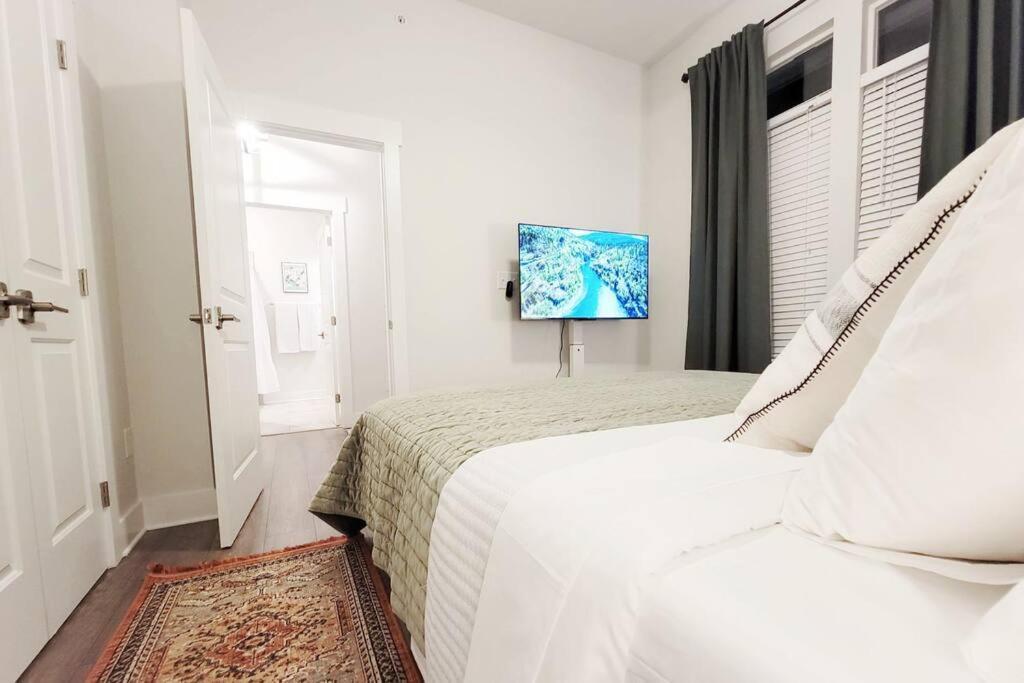 Apartamento New Stylish Getaway- 5 Mil To Uptown/3 Smart Tvs! Charlotte Exterior foto